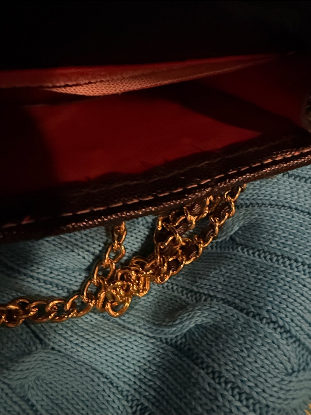 CHANEL Black Quilted Leather Crossbody with Gold CC Hardware - Picture 4 of 5